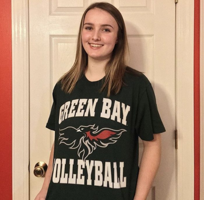 As+of+Dec.+16%2C+junior+Addy+Karmik+has+committed+to+play+division+I+volleyball+at+the+University+of+Wisconsin+Green+Bay.