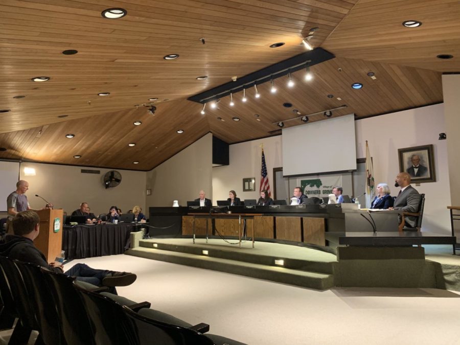 The+Downers+Grove+Village+Council+listens+as+local+residents+share+their+thoughts+on+whether+or+not+the+village+should+opt+out+of+selling+recreational+marijuana.
