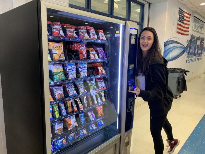 School adds snack vending machine near the Vandermeer Gym – Trojaneer