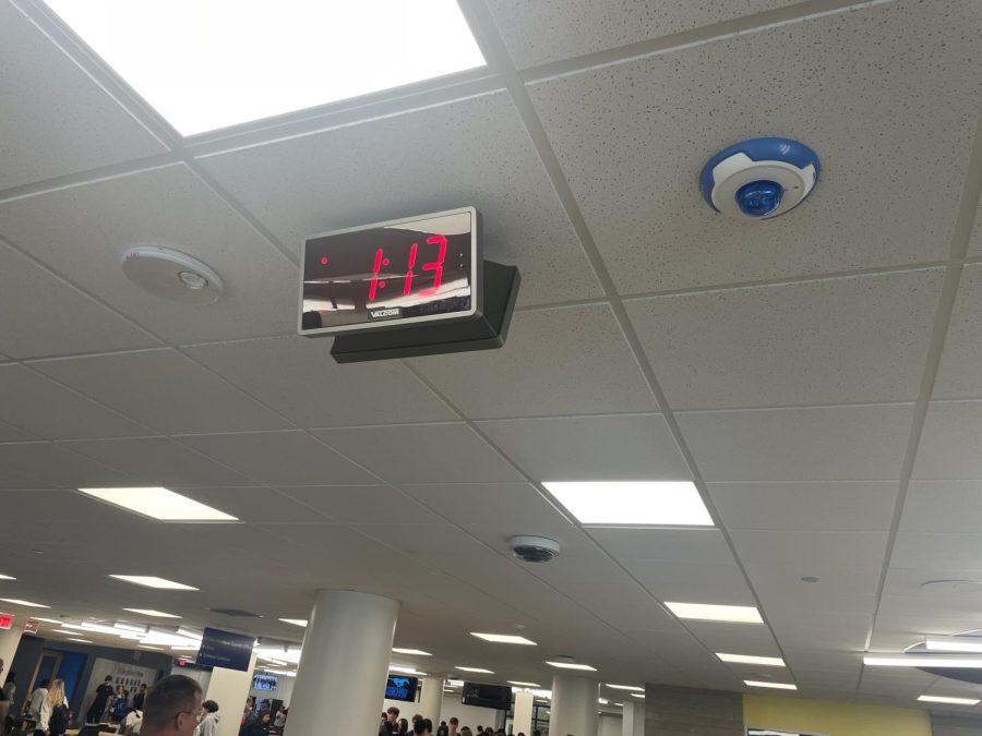 A new edition for the 2022-23 school year is the 47 minute periods. Clocks around the school remind students and reinforce this change