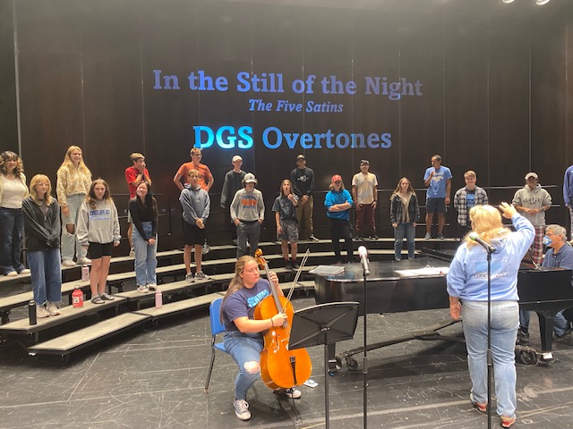 DGS+Madrigals+practice+for+the+October+2022+concert.+ONeill+Middle+school+joined+the+high+school+choir+at+the+show.+