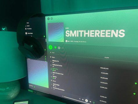 SMITHEREENS by Joji falls short in terms of songwriting, cohesiveness and consistency.