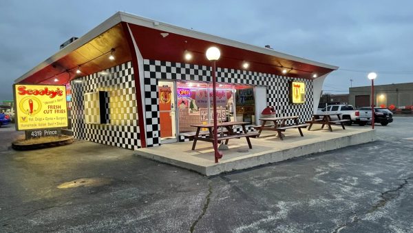 Scooby’s Hot Dogs is a restaurant located at 4319 Prince St, Downers Grove that has been open since 1985.