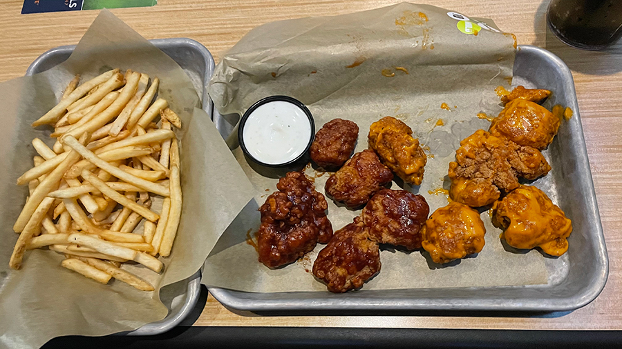 Buffalo+Wild+Wings%2C+WingStop+and+Hooters+serve+a+selection+of+of+chicken+wings+that+differ+in+flavor.