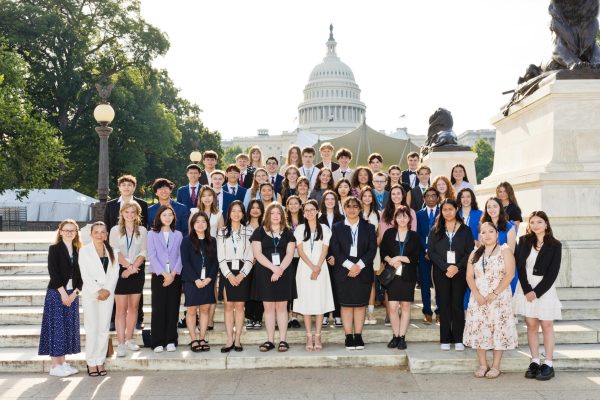 With journalism students from every state, the Al Neuharth Free Spirit and Journalism Conference gathers future journalists in front of the capital building in D.C. Photo courtesy of Juliana Conyer. 