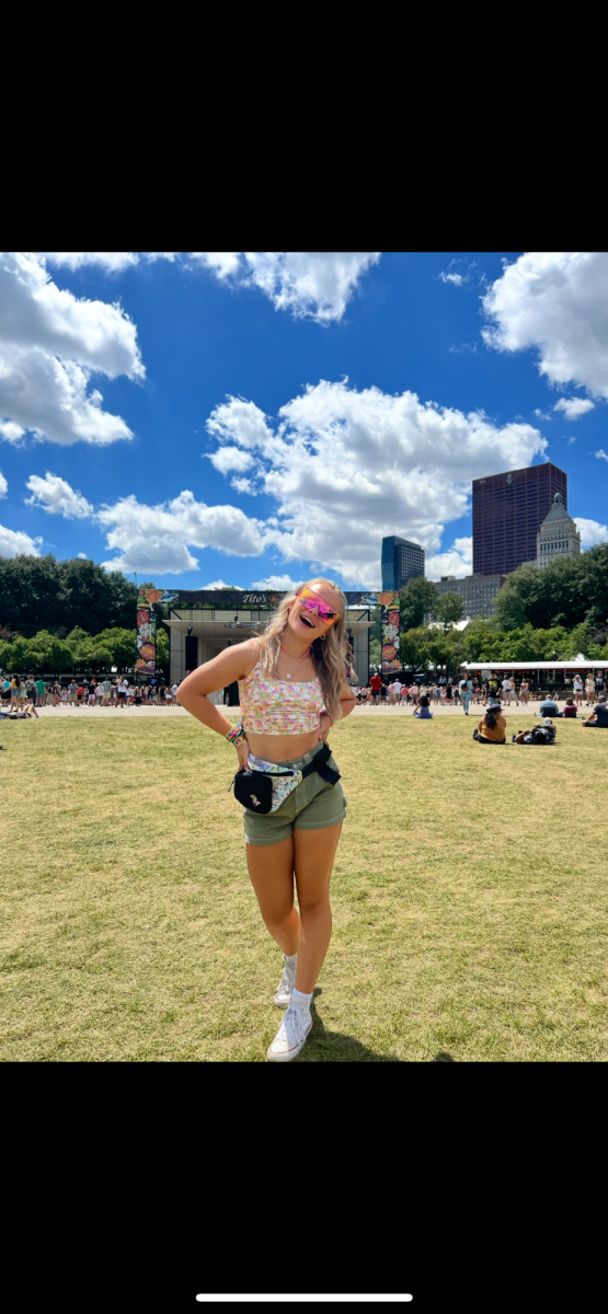 Kate Dziewinski predicts the 2025 Lollapalooza 2025 lineup for her fourth year attending the festival.