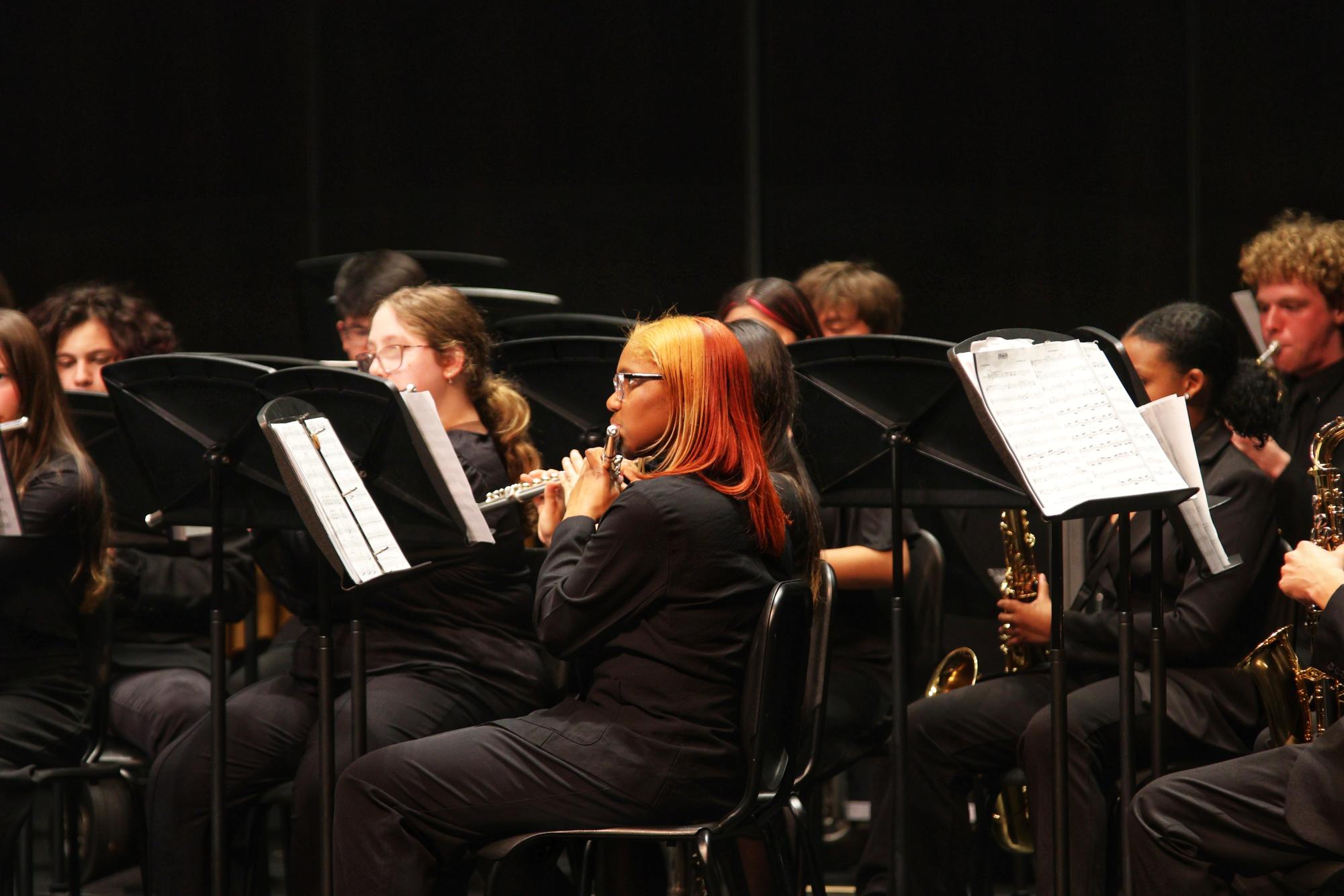 Junior Mo Harris Performs with the Wind Symphony.