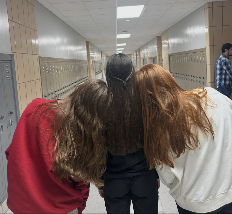 Natural hair colors are more flattering, maintainable and healthier in the long run. 