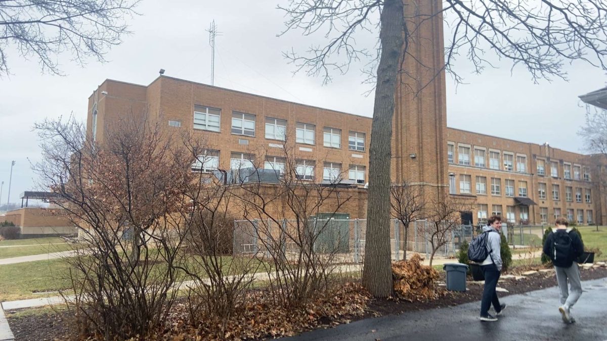 DGN students traverse campus, now filled with new safety concerns.